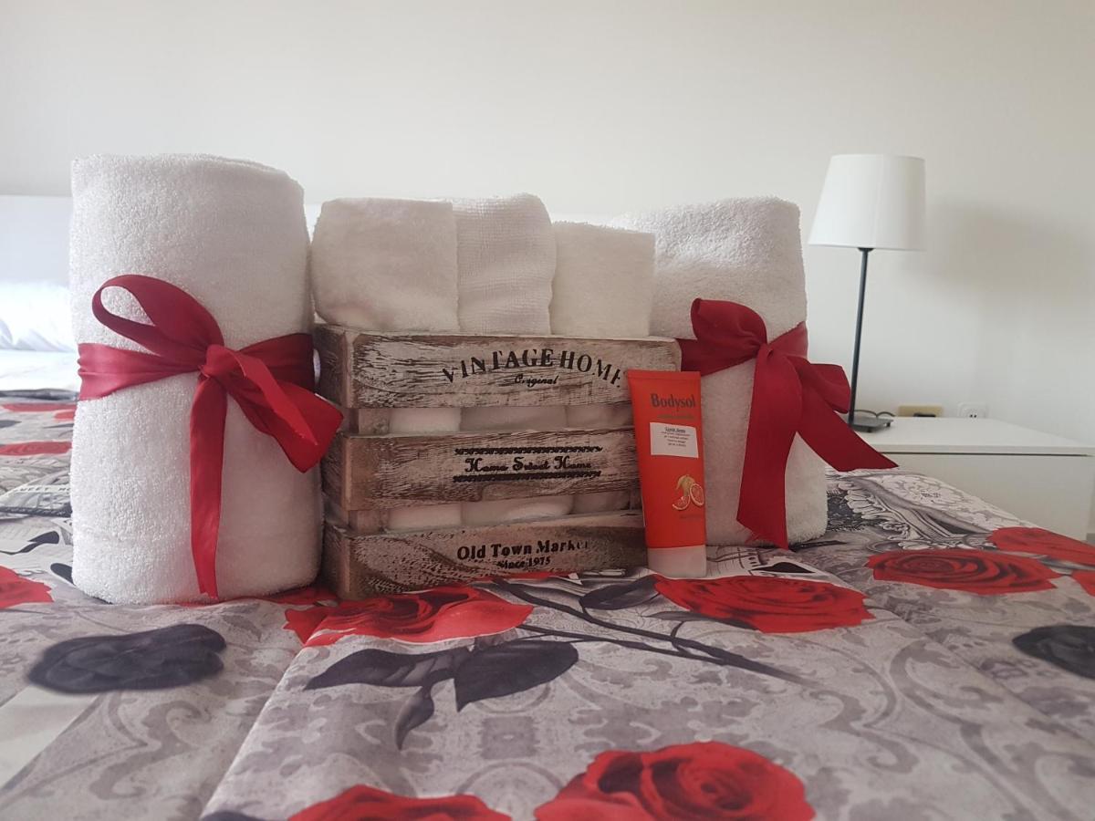 B&B A Casa Di Amici Caserta Dış mekan fotoğraf