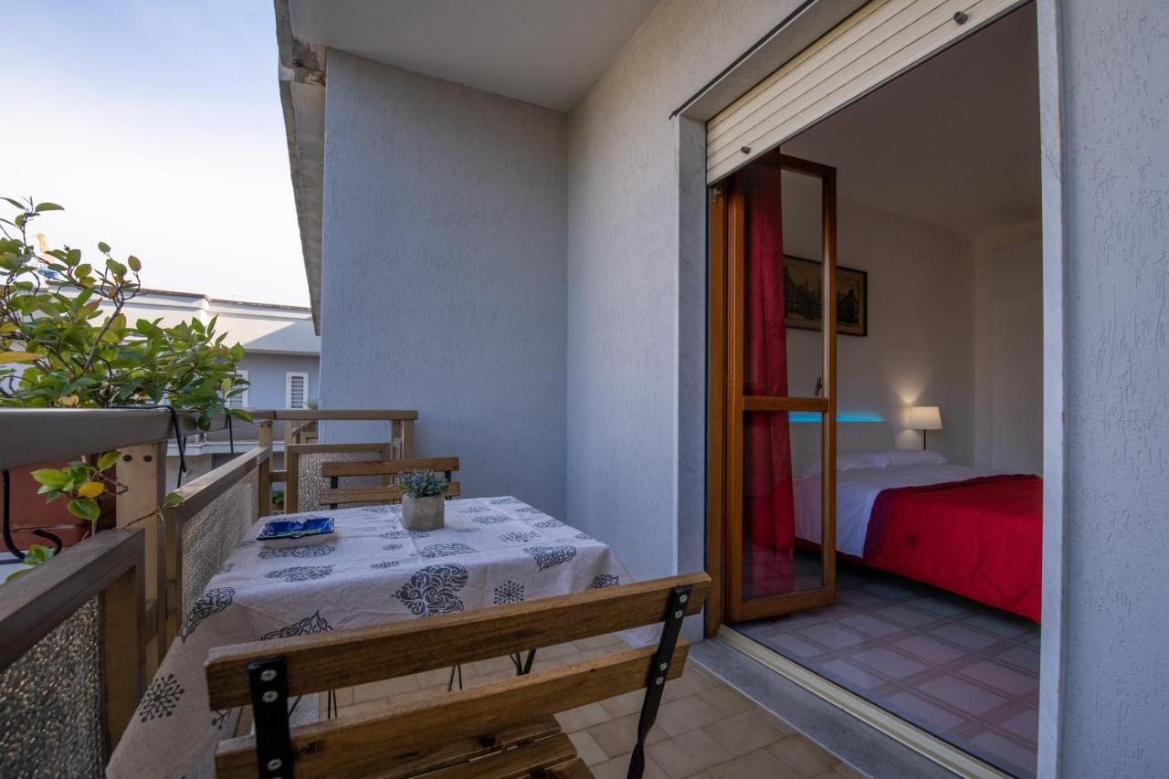 B&B A Casa Di Amici Caserta Dış mekan fotoğraf
