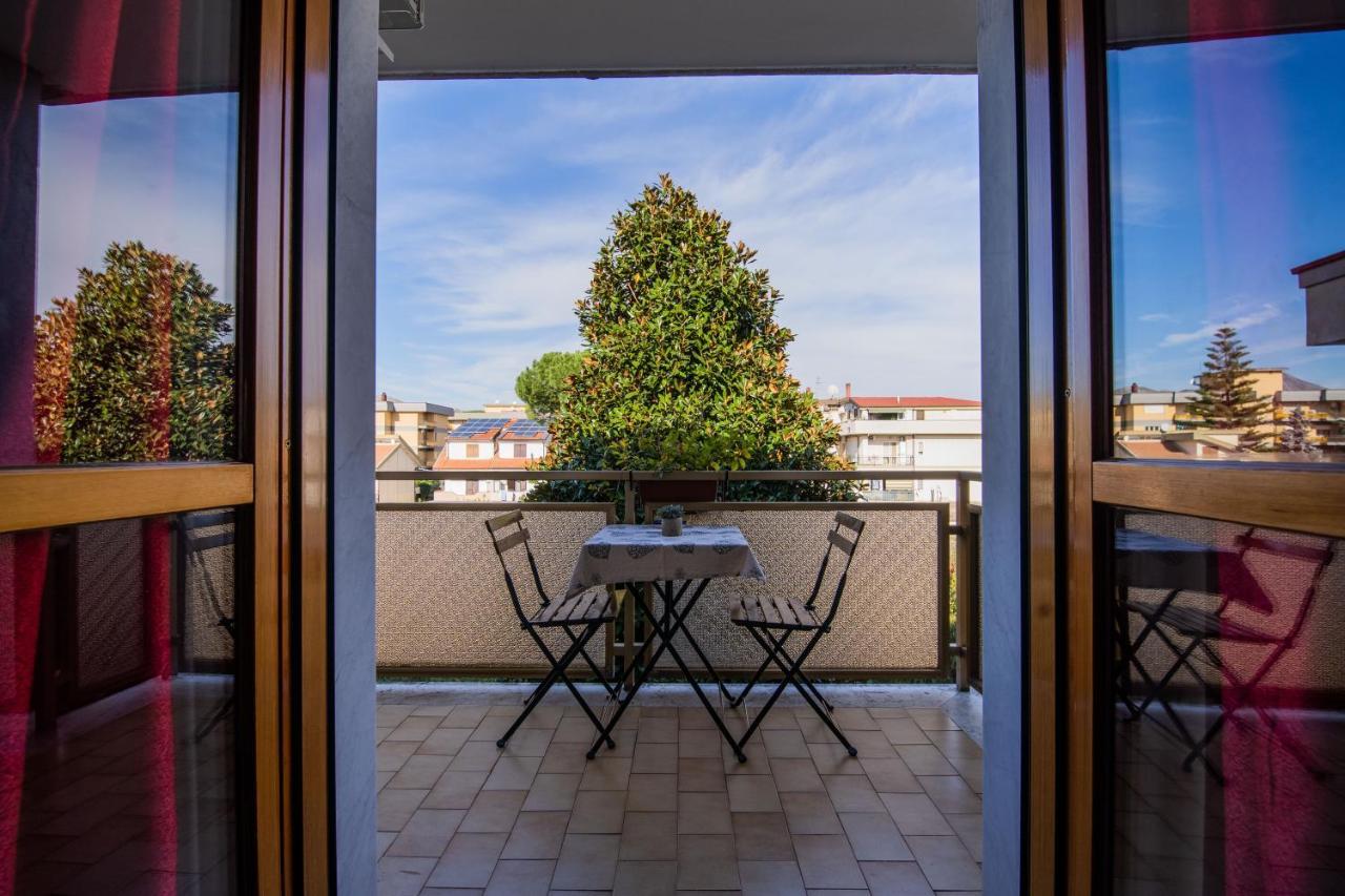 B&B A Casa Di Amici Caserta Dış mekan fotoğraf