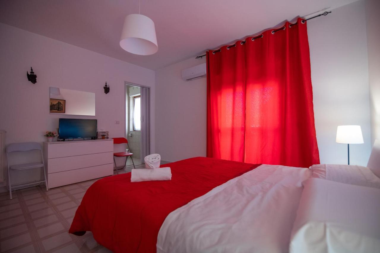 B&B A Casa Di Amici Caserta Dış mekan fotoğraf