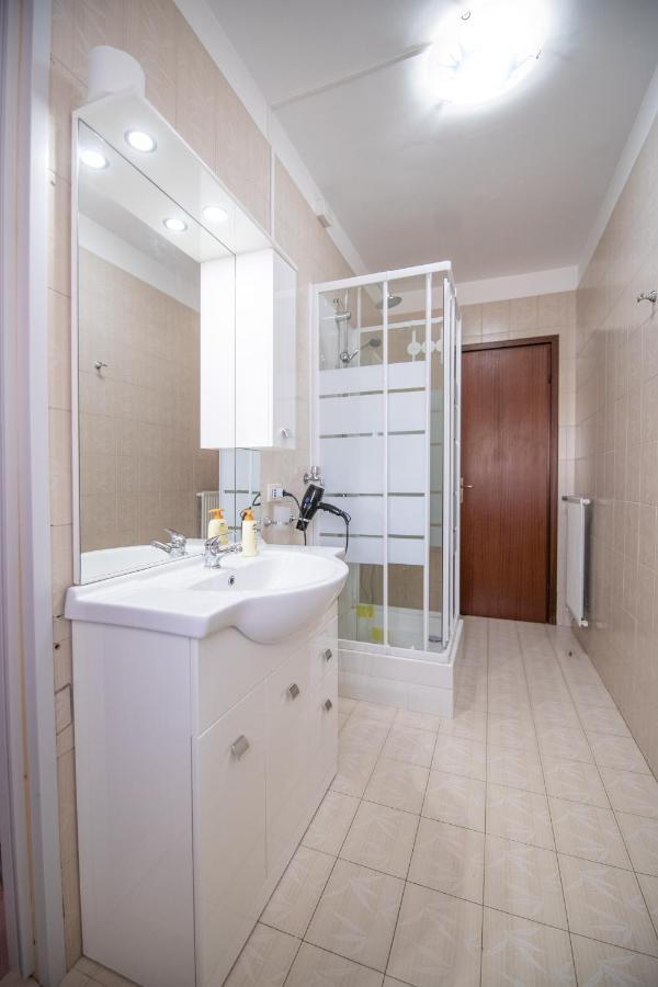 B&B A Casa Di Amici Caserta Dış mekan fotoğraf
